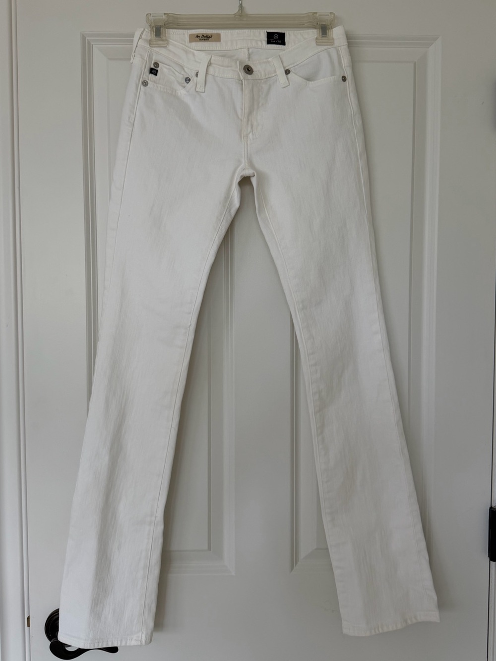 AG Women’s The Ballad Slim Boot Cut Jeans, White, size 25R
